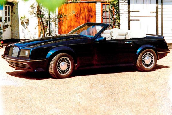 Робърт Янкел е сред хората, които са работили с Bentley и Rolls-Royce и са се занимавали с промяна в различна степен на сложност. Проектът Bentley Turbo Gold Label Tourer е с уникална алуминиева каросерия, двуврат с мек покрив и с V8 6.75 двигател с компресор, тристепенна автоматика и задвижване на задните колела. Ускорението до 97 км/ч е за 5 секунди, а максималната скорост надхвърля 240 км/ч.

Оборудването включва дърво и естествена кожа Connolly, килими Wilton. Но цената от 450 хиляди паунда шокира обществеността и не се стигна до продажби. Историята помни само един издаден Gold Label.